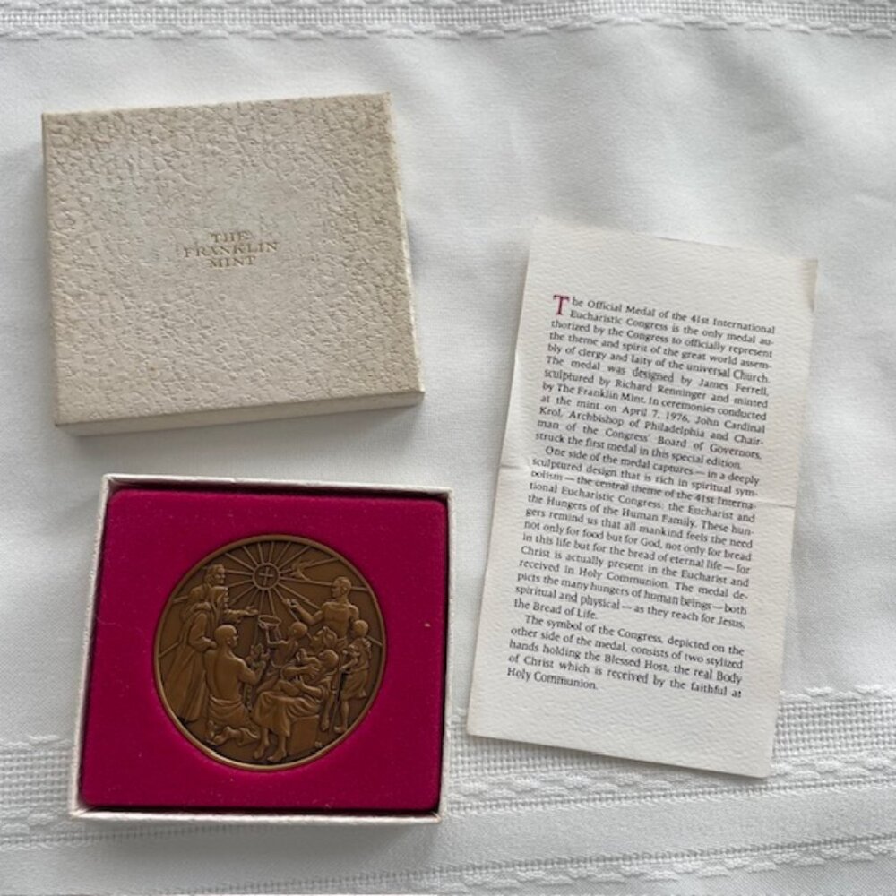 Franklin Mint 41st International Eucharistic Congress Bronze Medal in box